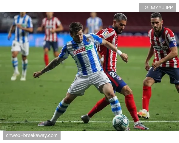 记者观察:阿尔梅里亚的保级希望,与其近期改打五后卫混合防守体系直接相关 记者观察:阿尔梅里亚的保级希望,与其近期改打五后卫混合防守体系直接相关